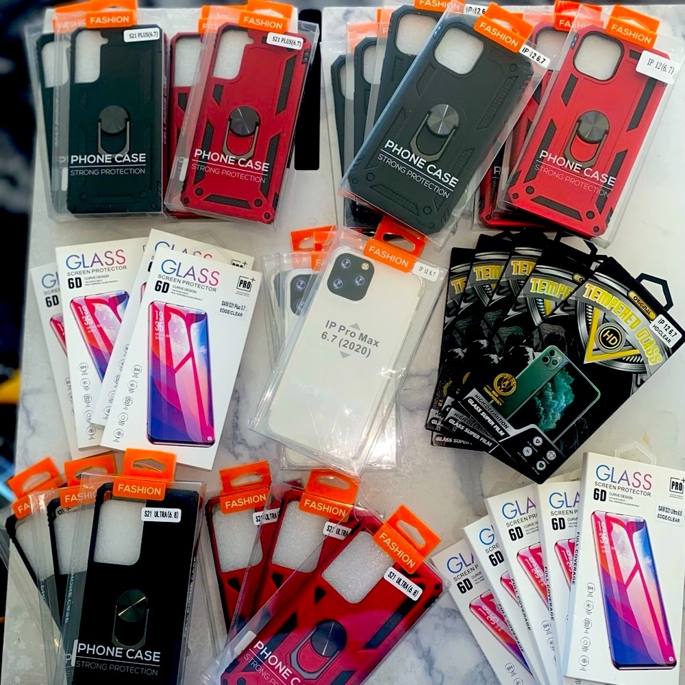 20 Phone Cases With 13 Screen Protectors (IPhone & Samsung) NEW (Best Offer)